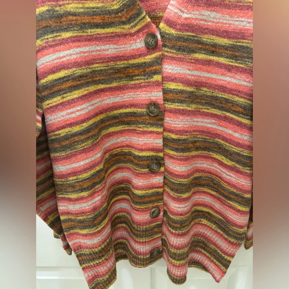 NWT DEX Sunset stripped cardigan size S super soft